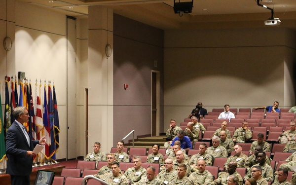 Forum connects AMCOM, aviation Soldiers