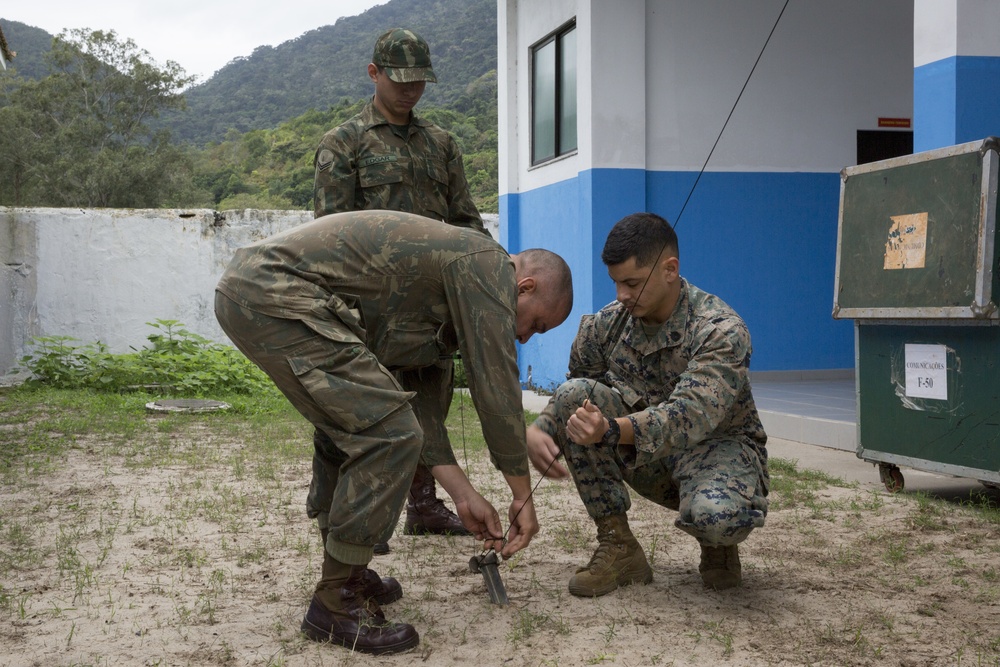 US Marines, Brazilian marines establish communication lines during multinational exercise in Brazil