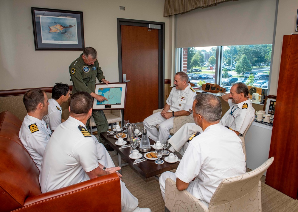 SNMG1 and USS Gridley Leadership Meet with Vice Adm. Bruce Lindsey