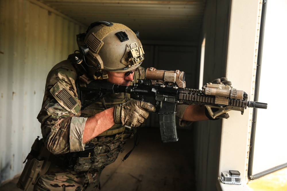 Assaulting a target during a tactical shooting exercise
