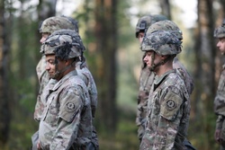 Lightning Troop conducts physical fitness training [Image 1 of 4]