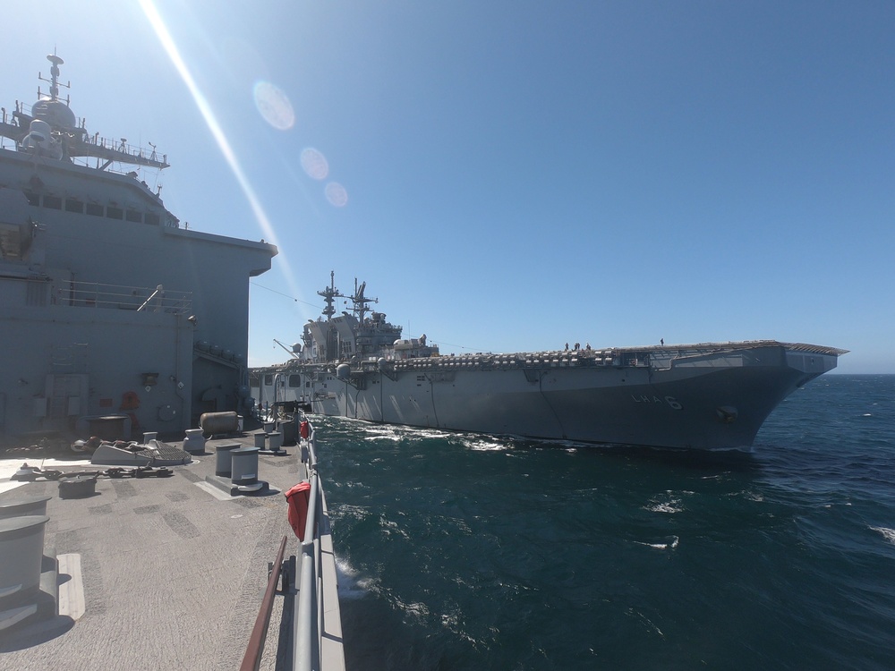 USS Comstock (LSD 45) Conducts Replenishment at Sea