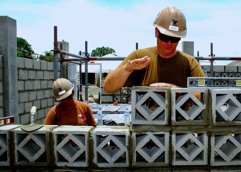 U.S. Navy Builds School for Indigenous Colombians