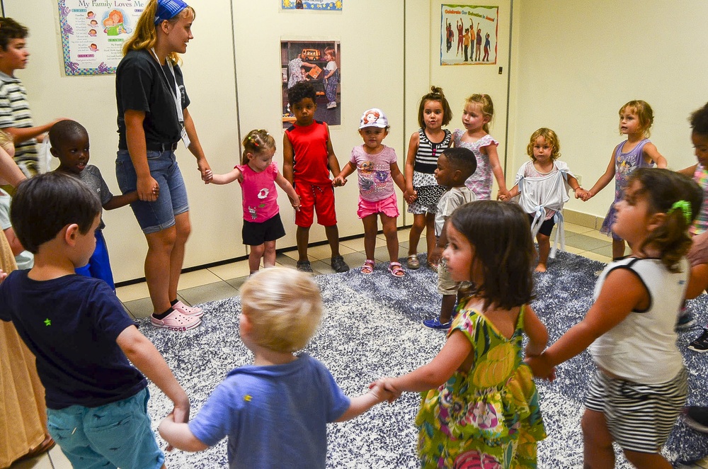 NSA Naples CRMD Holds Vacation Bible School