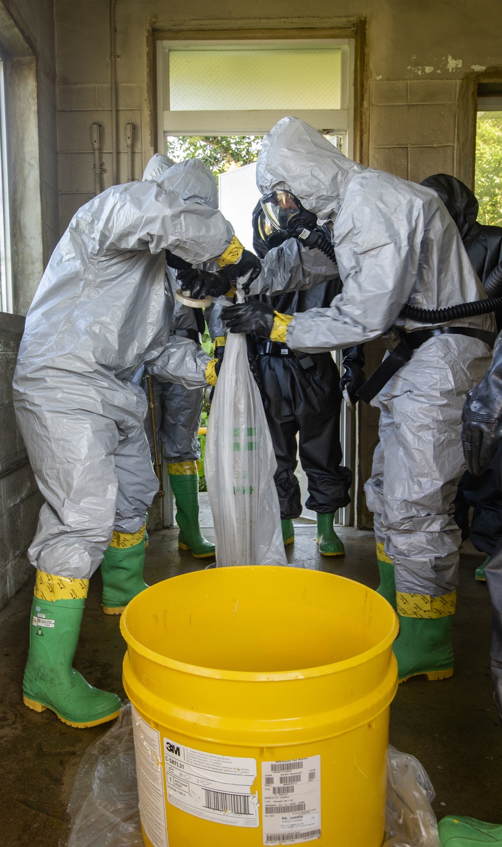 MWHS-1 CBRN and MWSS-172 EOD Conduct EOD/Hazmat Response Training