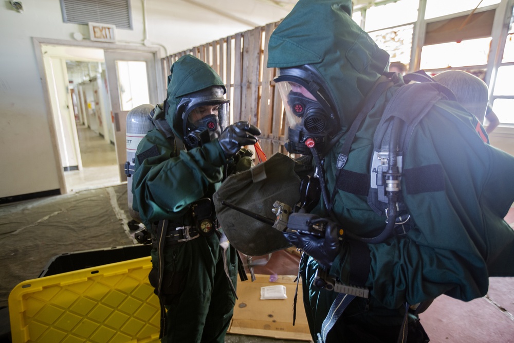 DVIDS - Images - MWHS-1 CBRN Conducts EOD/Hazmat Response Training ...