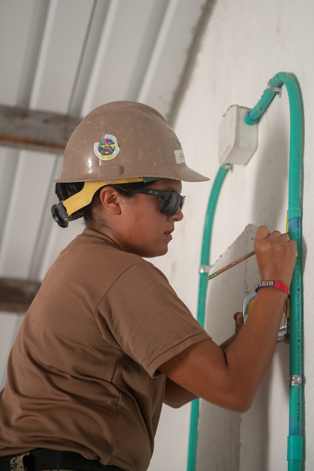 U.S. Navy Builds School for Indigenous Colombians