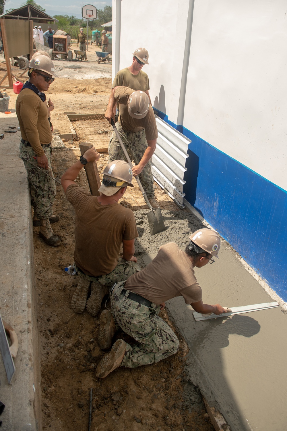 U.S. Navy Builds School for Indigenous Colombians