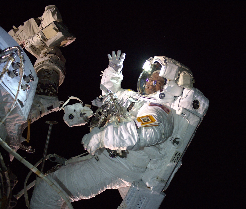 Army astronaut Andrew Morgan's 1st Space Walk
