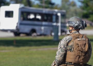 Marine Corps Warfighting Lab experiments with urban combat concepts