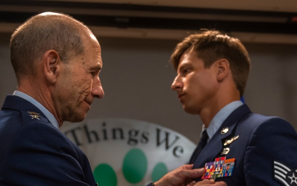 COMACC presents BSM to 38th RQS Airman