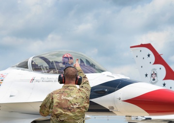 Jersey Devils Catch Thunderbirds F-16s
