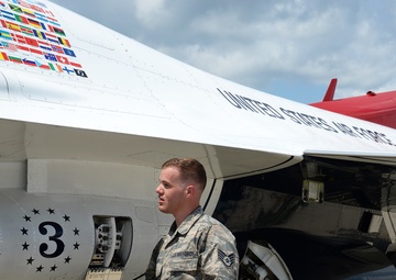 Jersey Devils Catch Thunderbirds F-16s