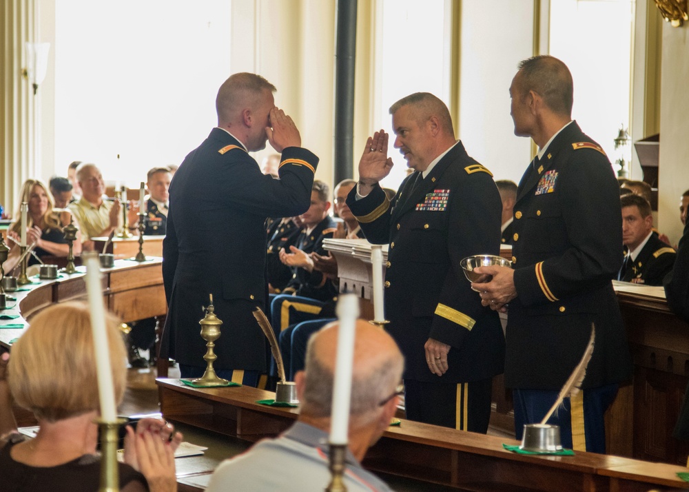 Illinois Army National Guard Welcomes New Commissioned Officers