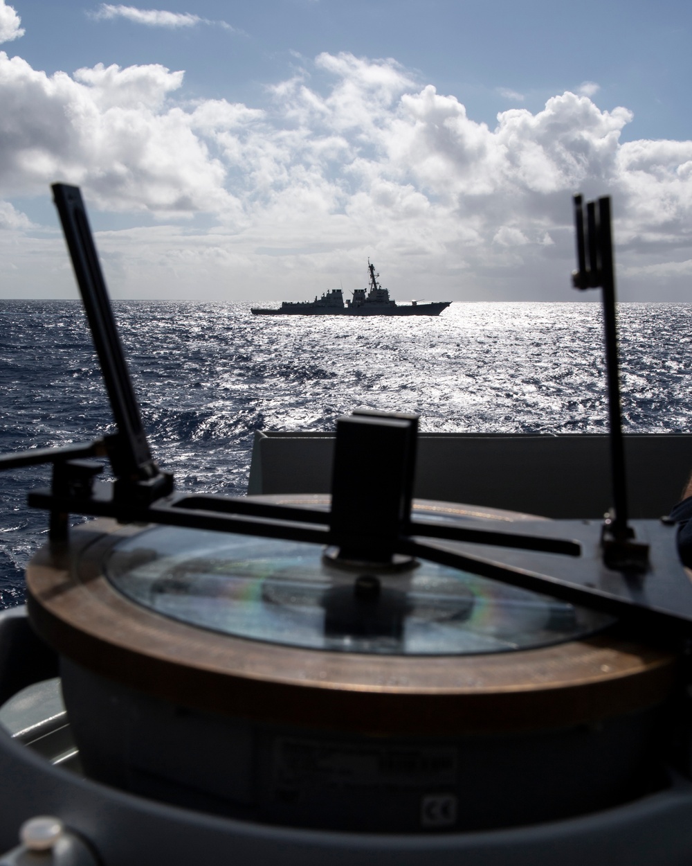 HMAS Brisbane Underway with USS Preble