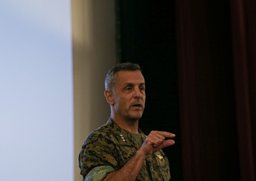 MOS roadshow: Lt. Gen. Rocco visits MCAS Miramar