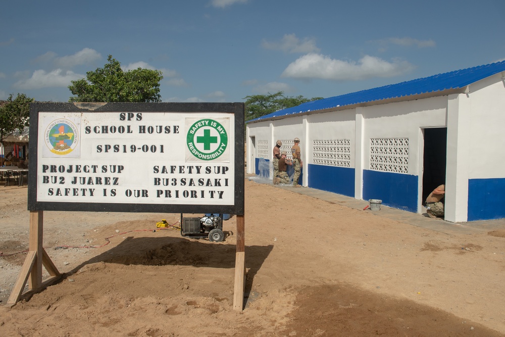 U.S. Navy Builds School for Indigenous Colombians