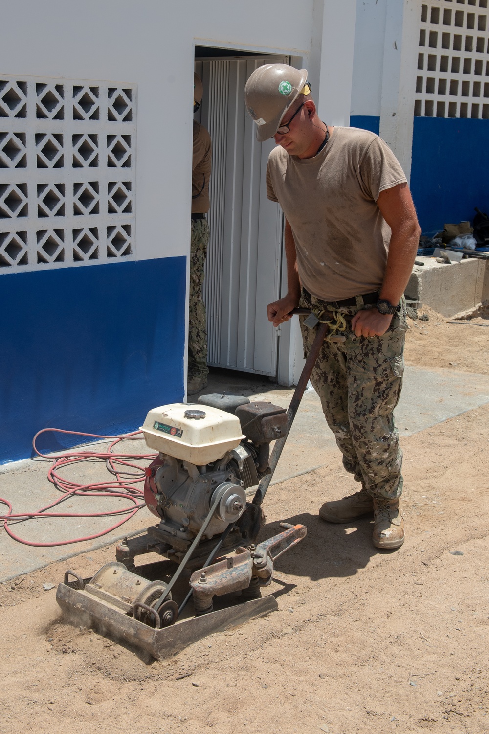 U.S. Navy Builds School for Indigenous Colombians