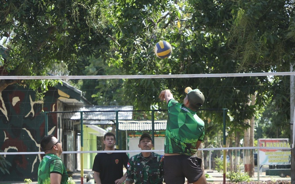 Soldier build relationships through sport at Garuda Shield 19