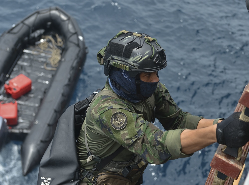 Coast Guard and Royal Thai Navy conduct VBSS training as part of SEACAT 2019