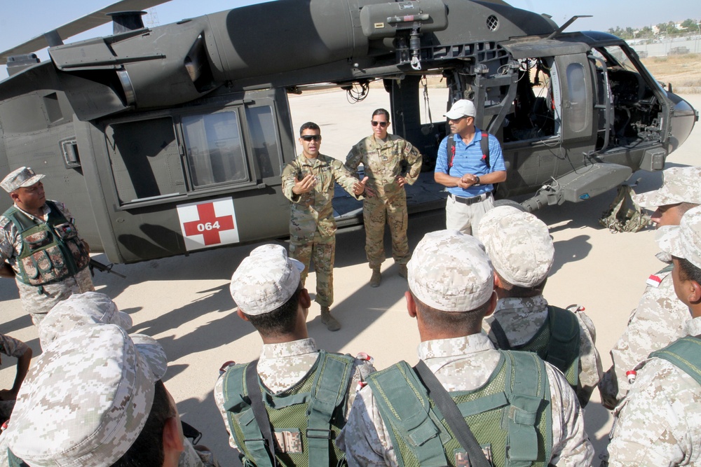 American, Jordanian soldiers conduct medevac training