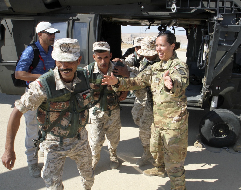 American, Jordanian soldiers conduct medevac training