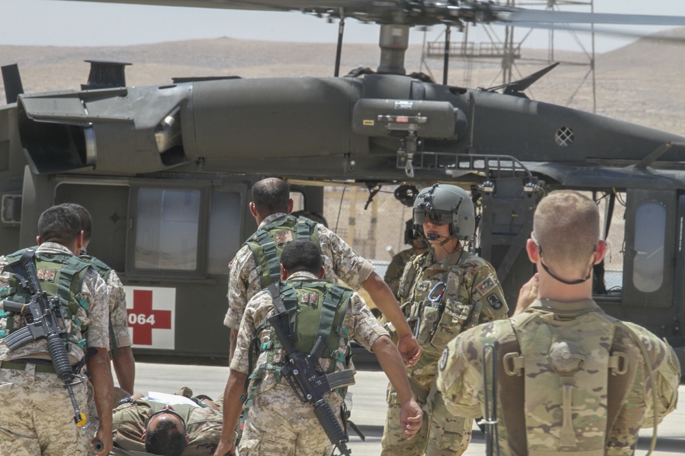 American, Jordanian soldiers conduct medevac training