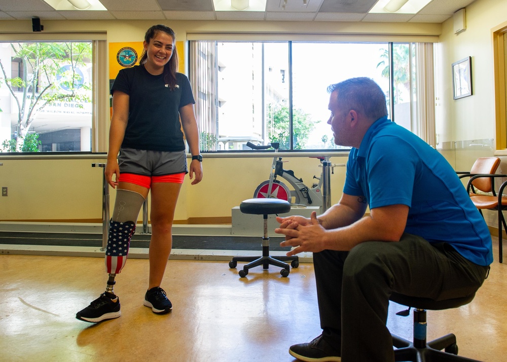 Marine amputee works with NMCSD C5