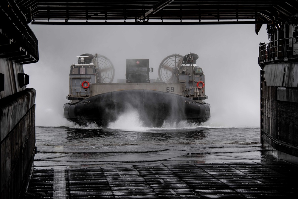 USS Carter Hall (LSD 50) Conducts LCAC Operations during UNITAS LX