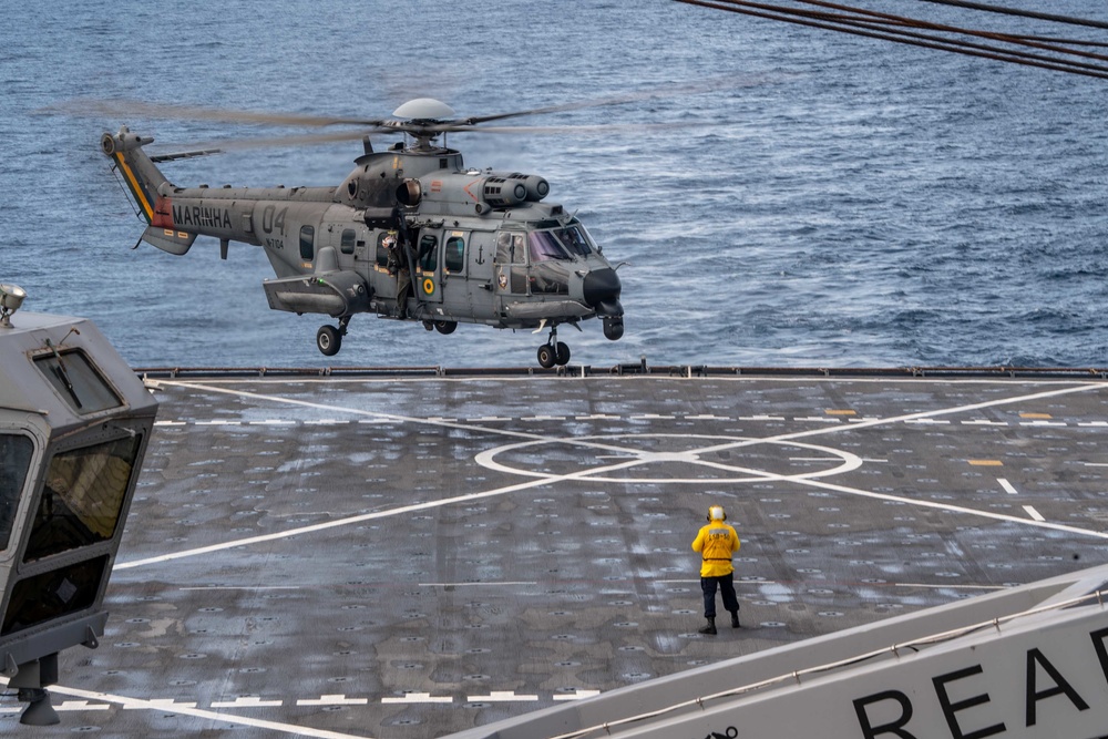 USS Carter Hall (LSD 50) Conducts Helicopter Operations during UNITAS LX