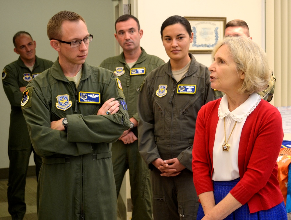 DLA Troop Support gives first-hand lesson on supply chains to Air Force Air Mobility students