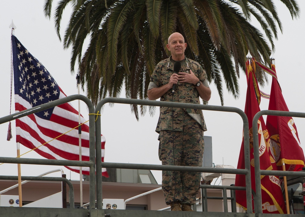 A forward glance: Commandant of the Marine Corps visits MCAS Miramar