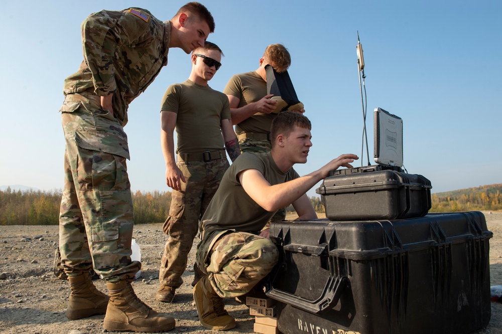 Blackfoot Co., '1 Geronimo' paratroopers operate the RQ-11B Raven UAV at JBER