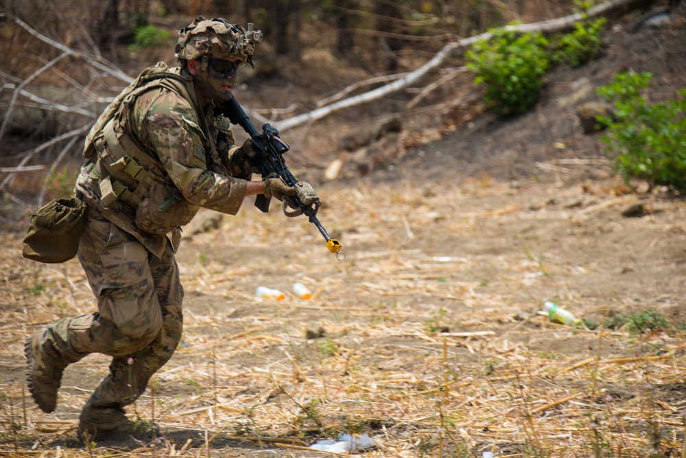 1-27 IN BN Wolfhounds conduct platoon Live-Fire Exercises at Garuda Shield 19