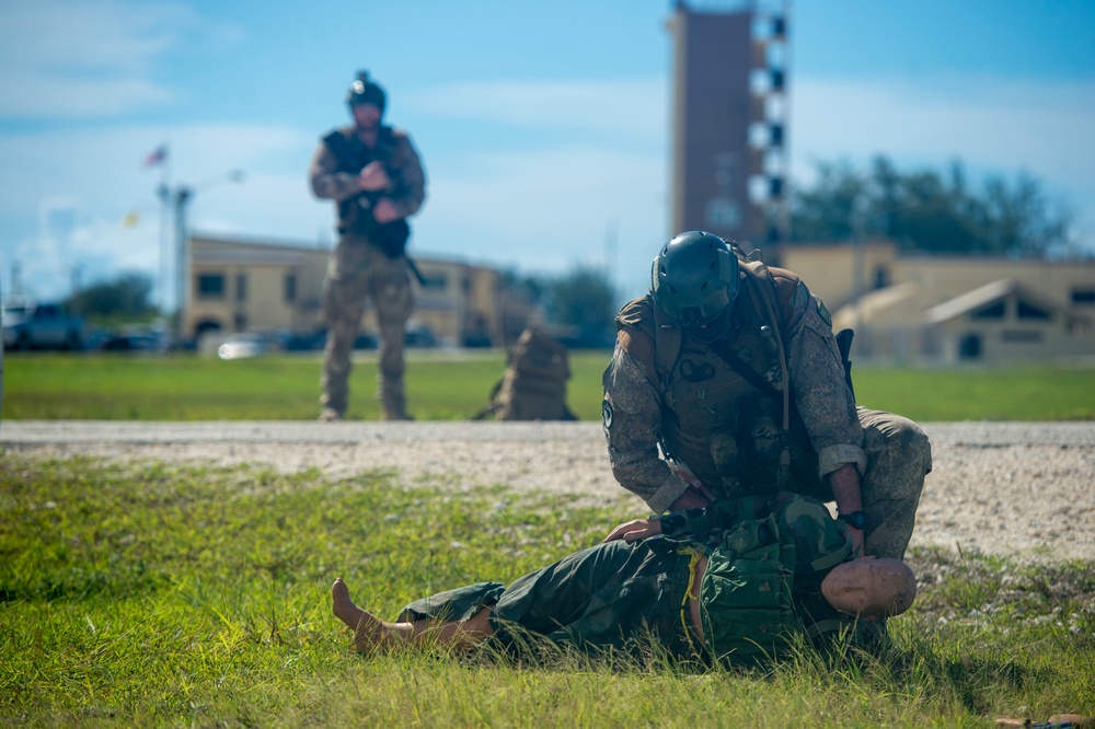 U.S., New Zealand Military Forces conduct training mines knowledge exchange during HYDRACRAB