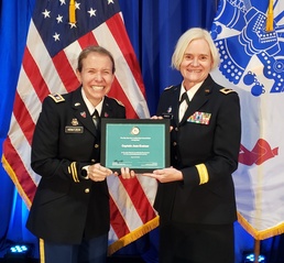 NY Army National Guard Captain receives women's leadership award