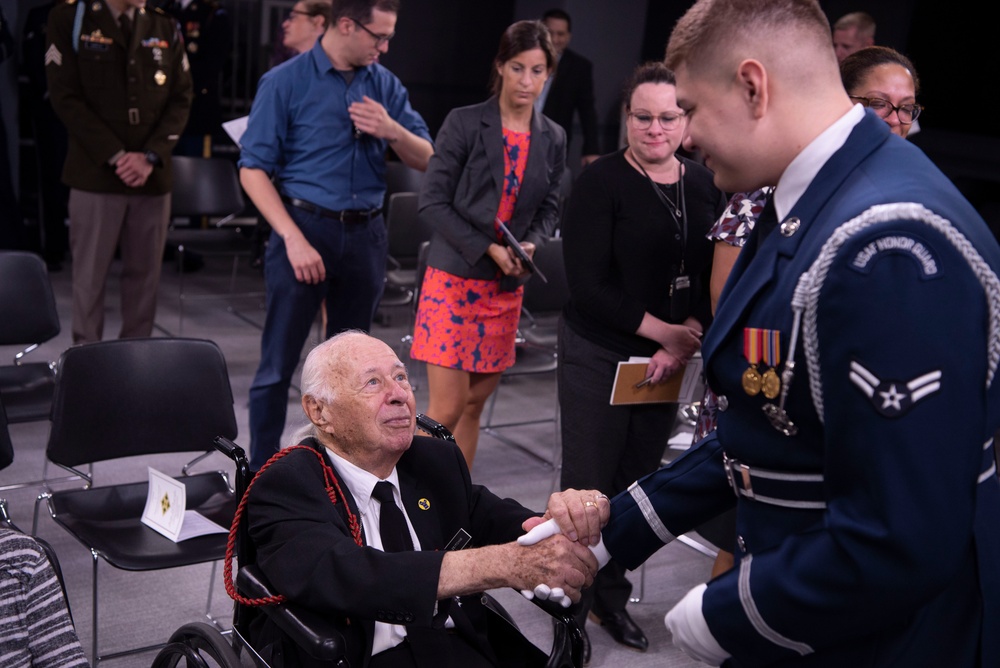 WWII Veteran Herman Zeitchik visits the Pentagon