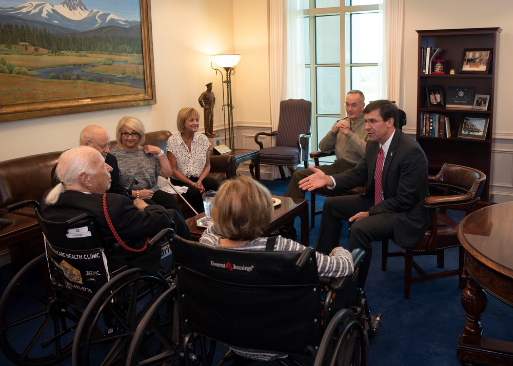 WWII Veteran Herman Zeitchik visits the Pentagon