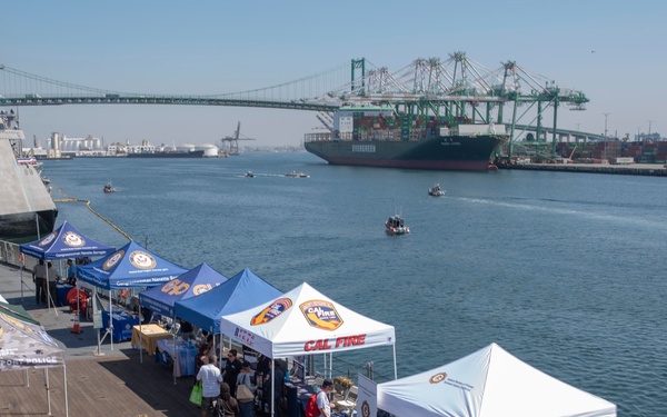 Service Memebers and Veterans Visit LA Fleet Week Job Fair