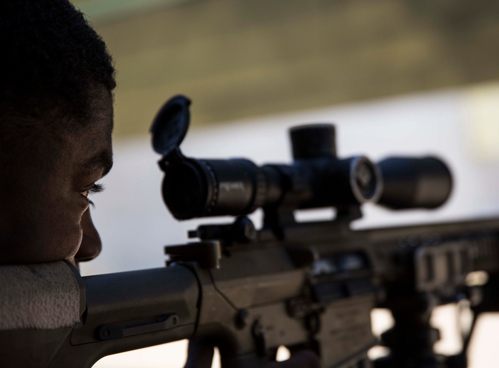 SPMAGTF-CR-AF snipers hone in on shot grouping proficiency