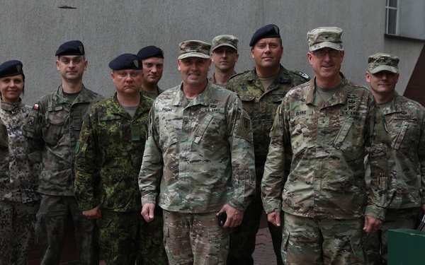 MNCNE senior leaders visit 1 ID (FWD)