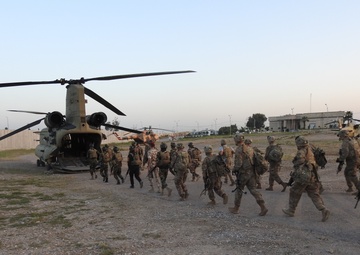 Bulldogs conduct Air Assault Training with Iraqi Partners