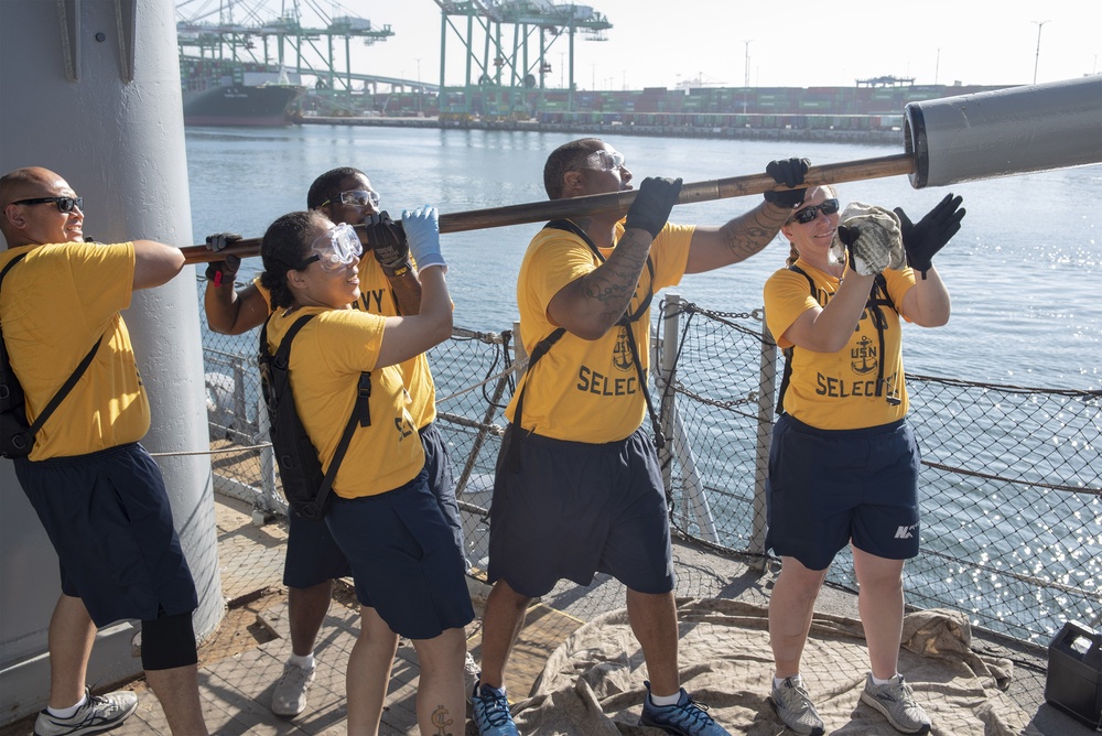 Chief Selects Conduct Community Relations Mission During Los Angeles Fleet Week