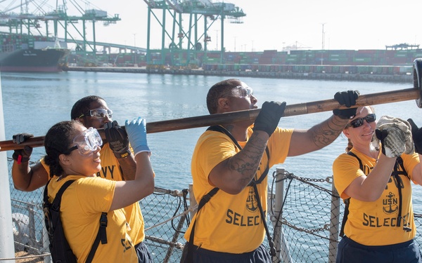 Chief Selects Conduct Community Relations Mission During Los Angeles Fleet Week