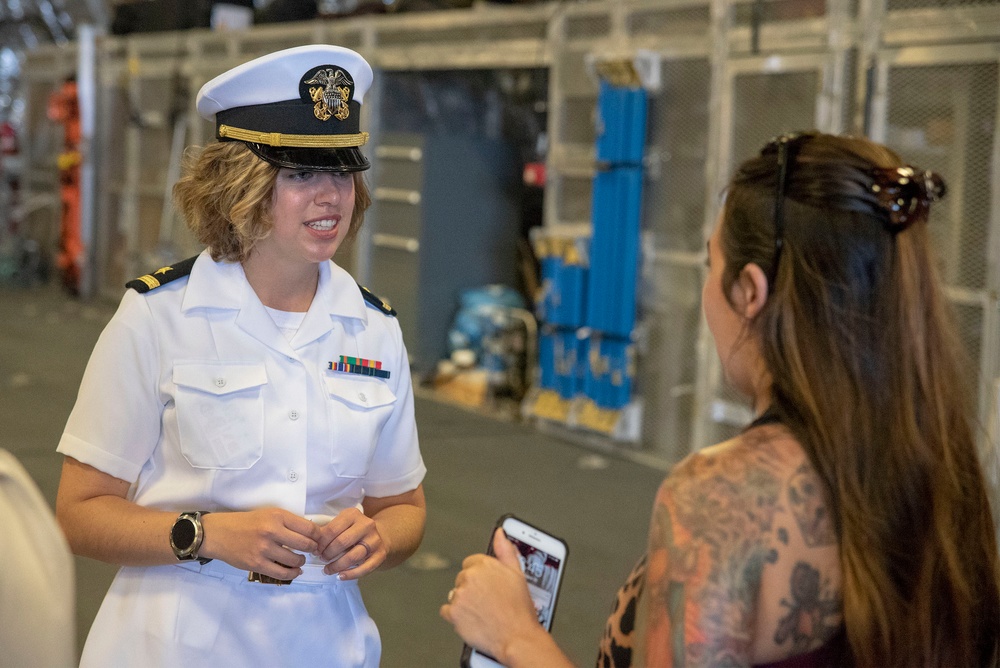 USS Tulsa Conducts Public Ship Tours