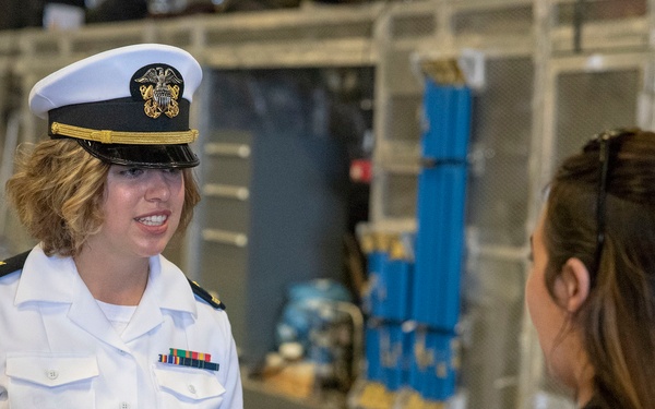 USS Tulsa Conducts Public Ship Tours