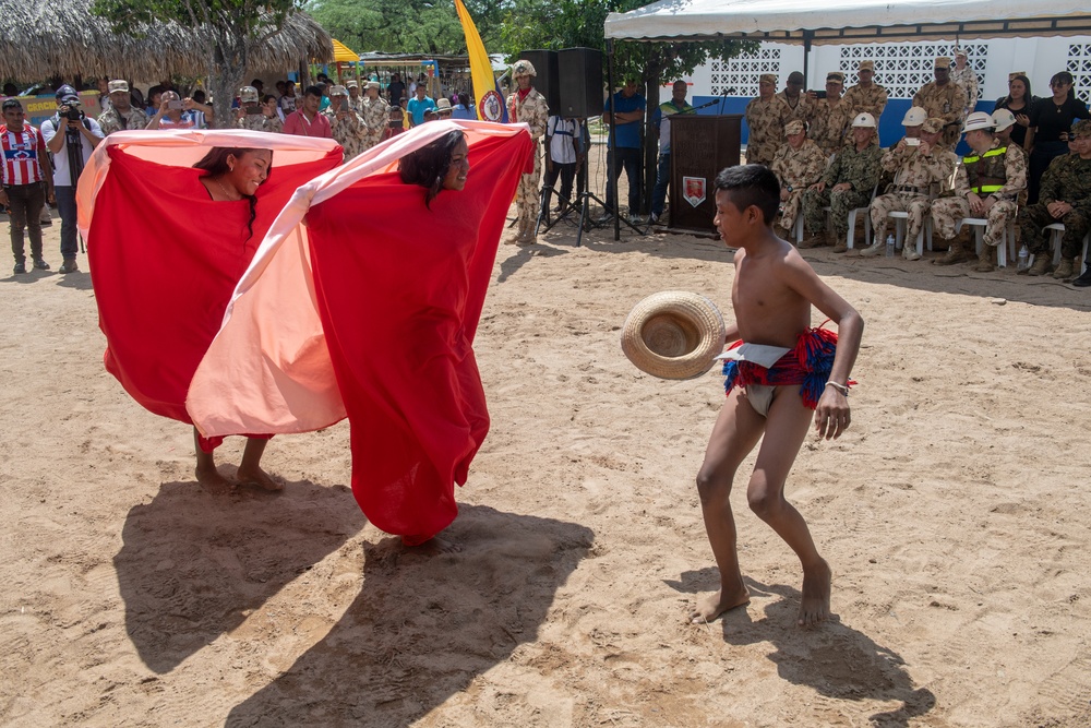 U.S. Navy Builds School for Indigenous Colombians