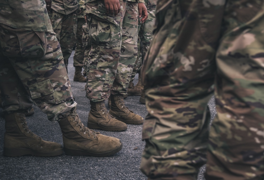 146th Expeditionary Signal Battalion Prepare for Hurricane Dorian