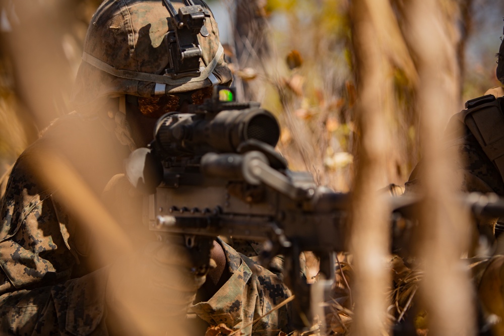 MRF-D Marines conduct a live-fire raid during Exercise Koolendong 2019