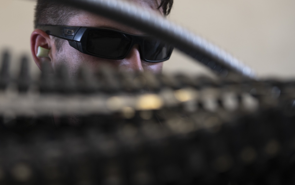 Airmen supply firepower for Vipers
